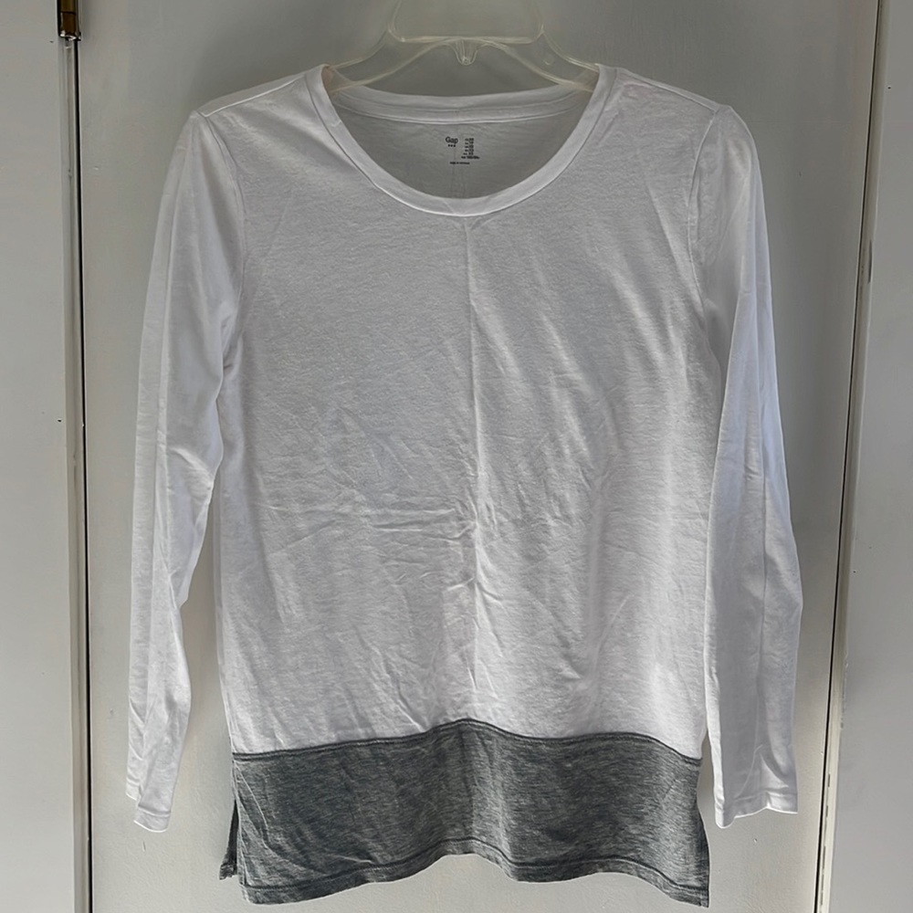 GAP Long Sleeve Colorblock Top